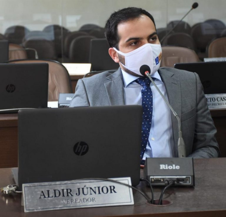 Aldir Júnior anuncia pré-candidatura e eleva para 4 o número de pré-candidatos à presidência da Câmara de São Luís
