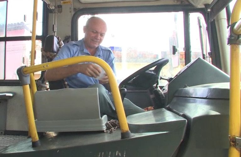 Transporte coletivo alega déficit, mas ignora benefícios fiscais, subsídios e retirada dos cobradores