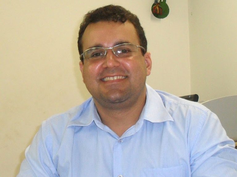 Ministério Público vê ligação de ex-prefeito com Gláucio Alencar em desvios de R$ 3,4 milhões