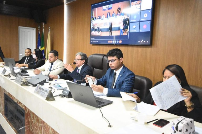 Câmara de São Luís derruba 17 vetos a projetos parlamentares