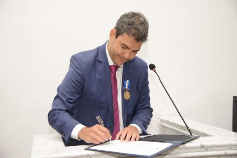 Após improvisação, Braide promove mudanças no primeiro escalão sem alarde