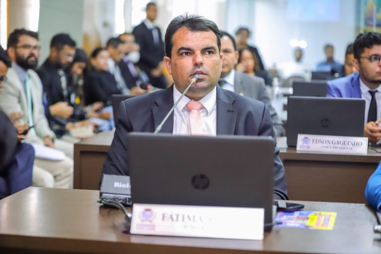 Álvaro Pires solicita criação da Secretaria Municipal de Indústria, Portos e Energia