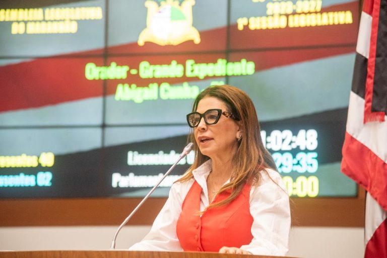 Secretária se retrata após repercussão negativa sobre exposição de empregadas para mostrar que gosta de negras