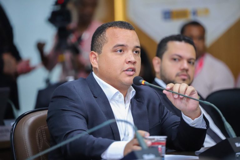 “Nem 45 dias e nem em um ano”, diz Nato Júnior sobre recusa de oferta para concluir obras do Hospital da Criança