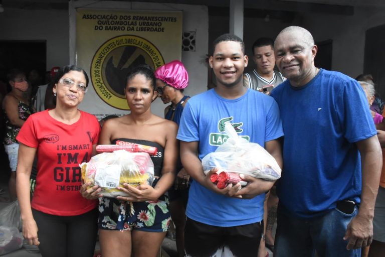 Ação de Saúde arrecada alimentos não perecíveis para famílias carentes da Liberdade