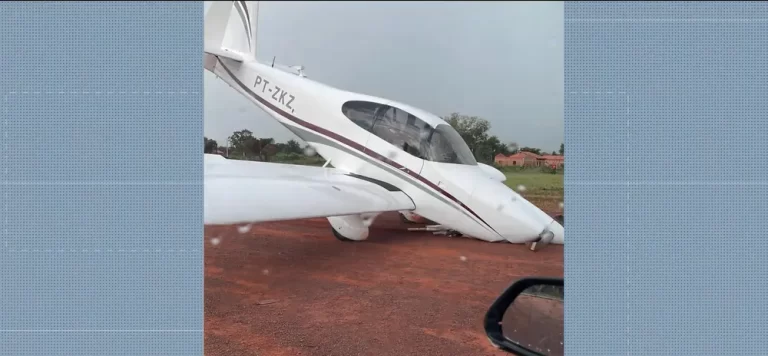 Avião monomotor cai após fazer pouso em Riachão-MA; ninguém ficou ferido