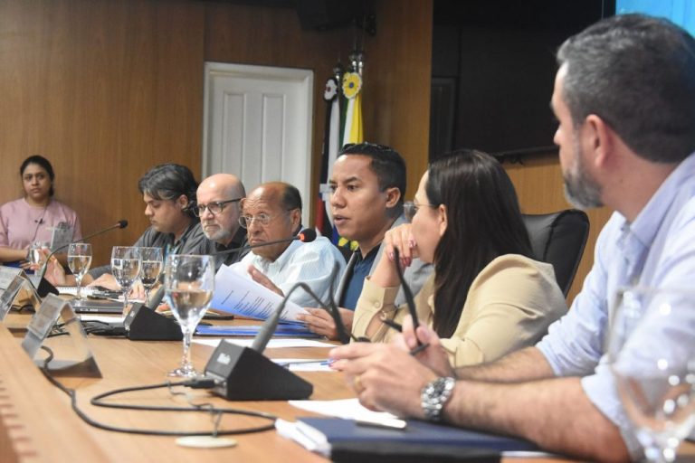 Diálogo entre Prefeitura e Câmara para reajuste de servidores municipais não avança