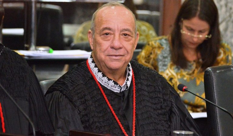 Zanin nega agravo e reitera que desembargador maranhense segue afastado do TJ