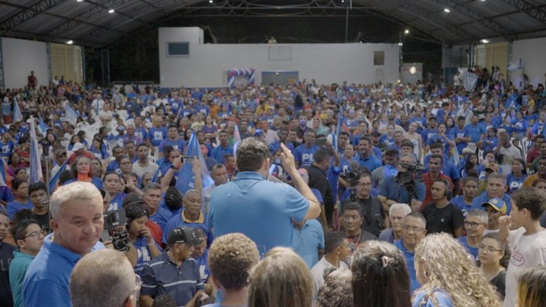 Diegão lota ginásio esportivo em uma das maiores convenções da história de Vargem Grande