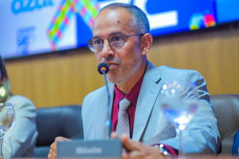 “Em 2025, a perda auditiva inicia aos 16 anos”, diz especialista