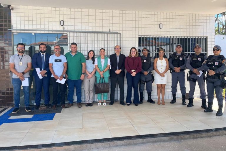 Encontro discute ações de proteção às mulheres vítimas de violência em João Lisboa