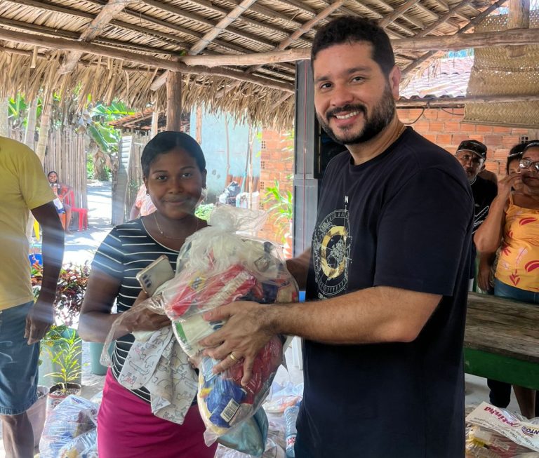 Diogo Viana leva projeto ‘Café nas Comunidades’ a mais um povoado de Presidente Vargas