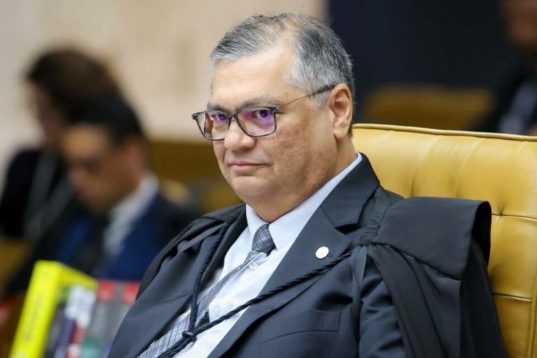Imprensa nacional compara decisão sobre Rui e Brandão