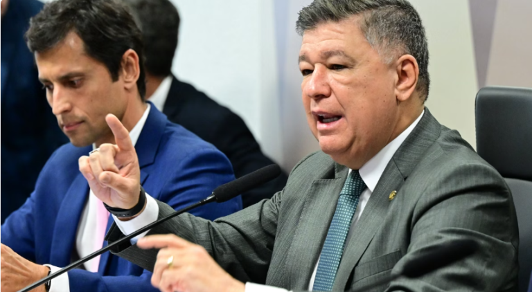 CPI do INSS ameaça de cassar credenciais de jornalistas