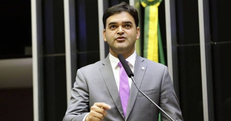 Rubens Jr. rompe com Brandão e entrega cargos no governo