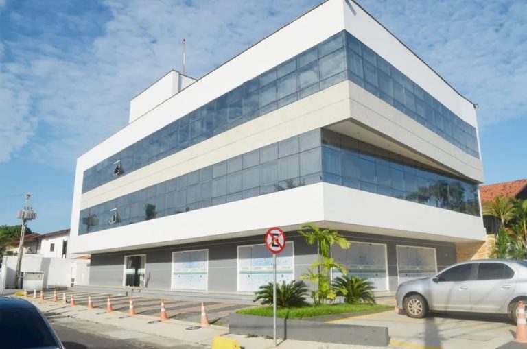 Falta de reajuste salarial por nove anos motiva ações