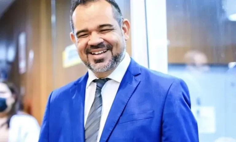 Justiça nega prazo e multa prefeito de Buriticupu (MA)