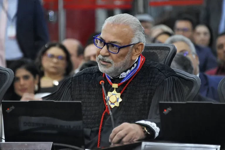 CNJ pune desembargador por autorizar R$ 1 mi irregular