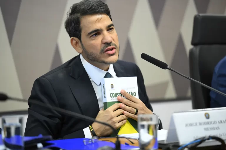 Indicação de Jorge Messias ao STF é rejeitada pelo Senado