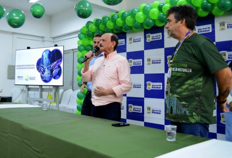 Dr. Julinho destaca compromisso com sustentabilidade em seminário de resíduos sólidos