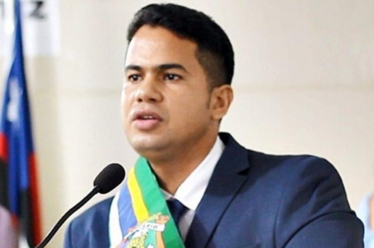 Justiça condena ex-prefeito de Rosário por racismo religioso