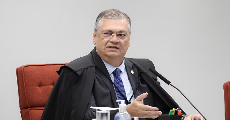 Flávio Dino acumula casos no STF por inquérito do TCE-MA