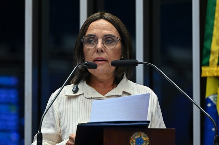 Ex-vereadora vira senadora para disputar como deputada