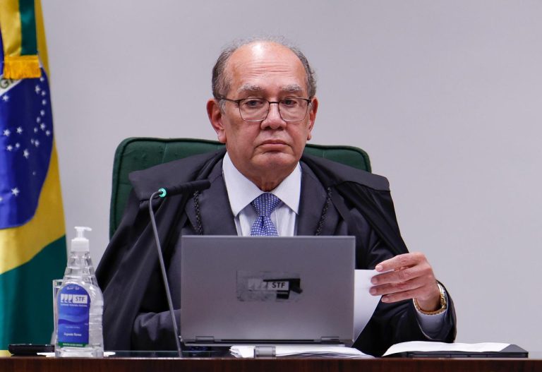 Mendes quer debater saída do diretor da PF no plenário